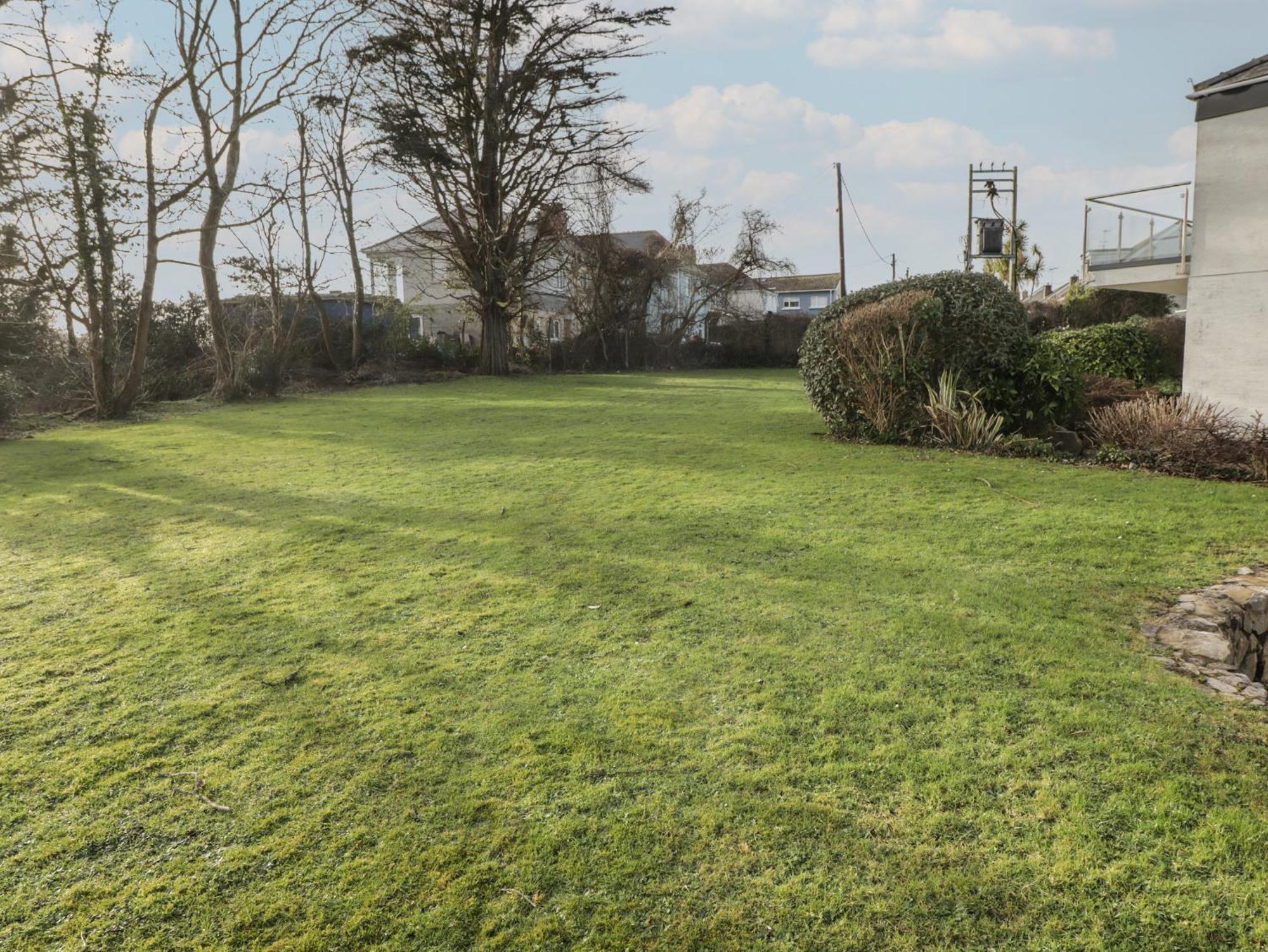 23 Coedrath Park Saundersfoot